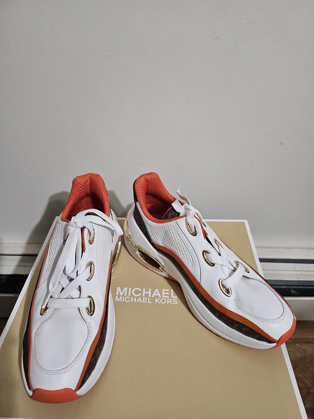 Michael Kors Women’s White and Orange Low-Top Sneakers with Gold Eyelets - Picture 2 of 2